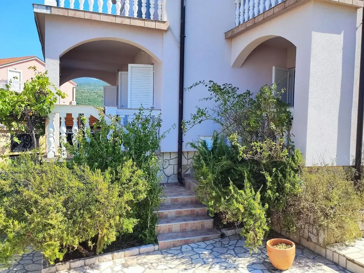 Apartmani Sabira Novi Vinodolski 0*,  Croazia